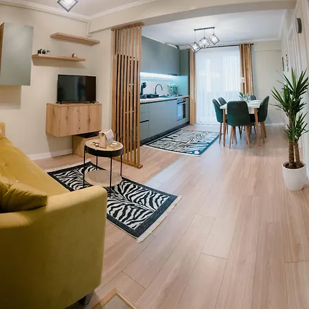 Urban Deluxe Retreat Coposu Apartment